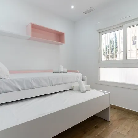 Rentafive - Terraza- Piscina - 2 Min Playa Apartment *